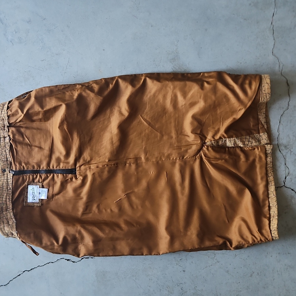 Leather Suede Crocodile Print Brown Tan Textured Midi Skirt Partial Zip & Snap - Picture 9 of 10